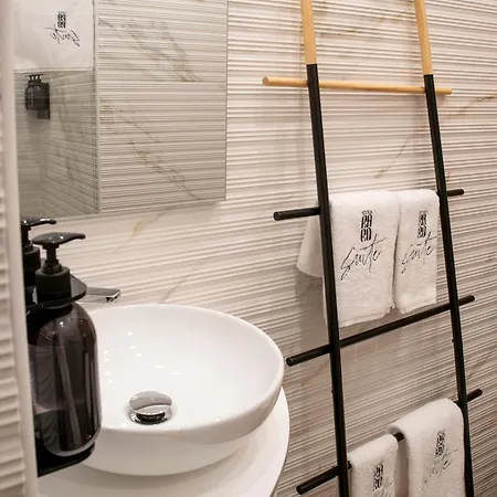 Stile Raro 4* Caserta